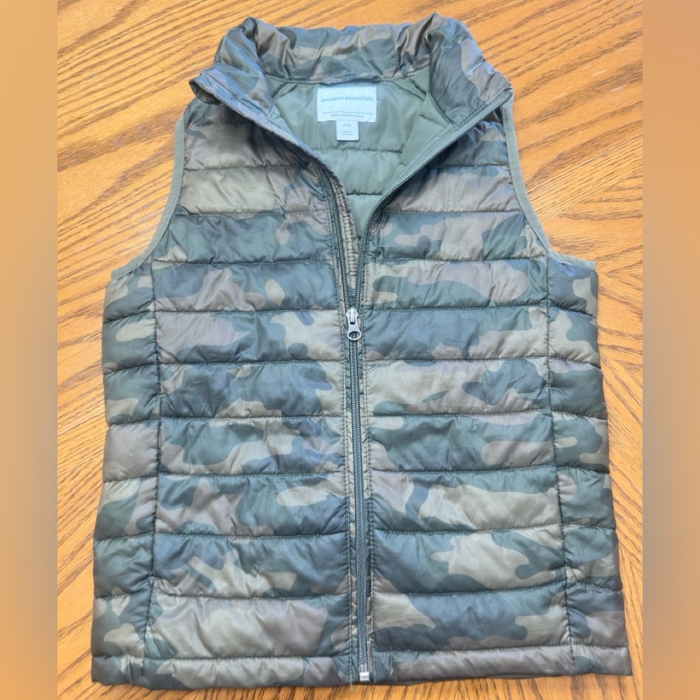 Amazon Essentials Green Camouflage Quilted Jacket